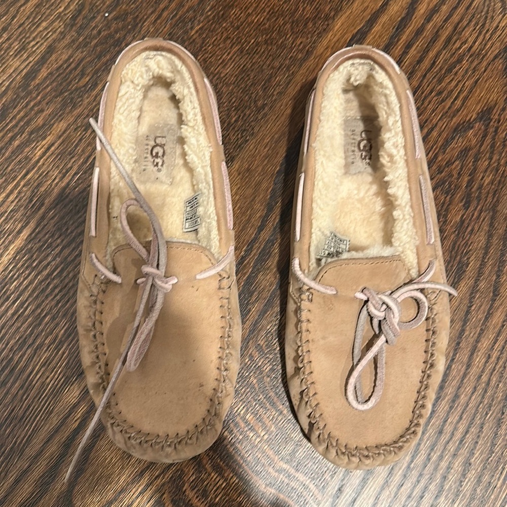 Ugg Dakota Slipper